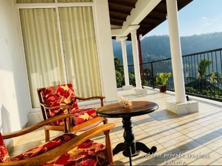 Kandyan View Homestay -Foreign 외부 사진